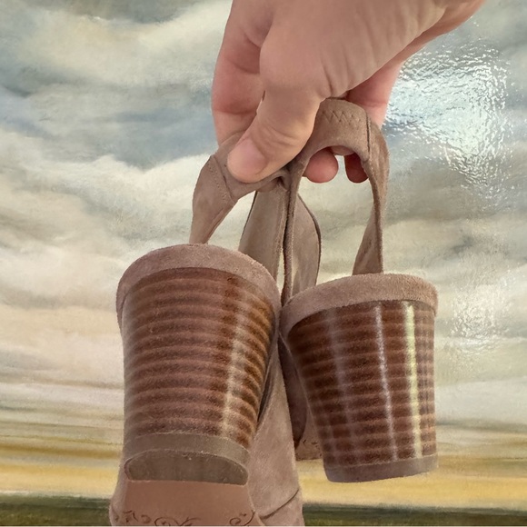 Brenda Zaro suede leather heels - Picture 5 of 6